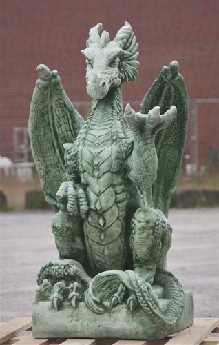 Drachenfigur aus stein - drachenfigur,