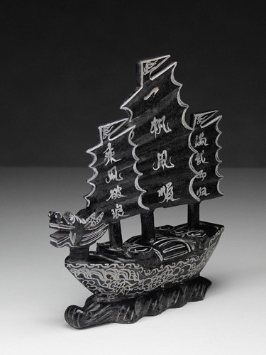 Drachen schiff steinfigur - drachen-schiff,