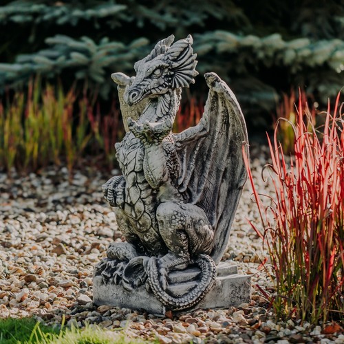 Drache alien auf sockel - drache,